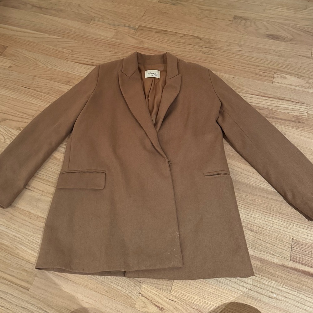 Ottod’ame  Brown Blazer